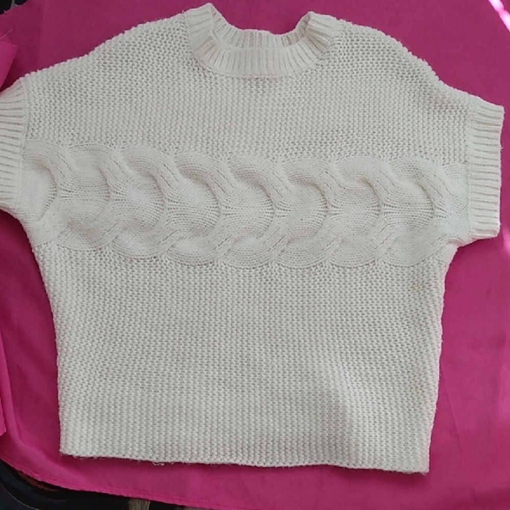 Suzanne Betro Winter White Cable Knit Sweater